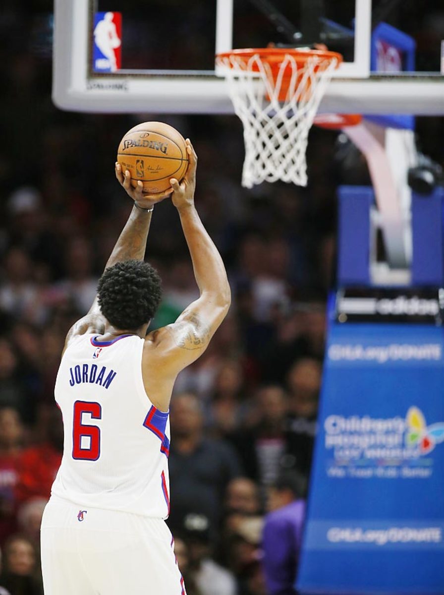 DeAndre-Jordan-efcf9716b59d4db7974310d1285c7bbe-0.jpg